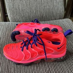 Barely worn Nike Vapormax shoes